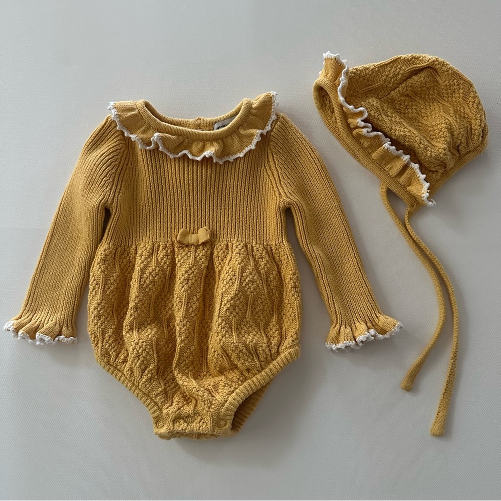 cupcakes & cashmere 3-6 Months Baby Girl Mustard Knit Bodysuit Bonnet Set Outfit